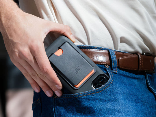 Accesorii MAG Wallet