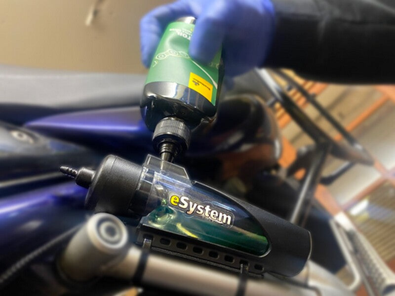 SCOTTOILER Biodegradable Green Lubricant For Chain Lubrication Systems - 250ml bottle - Extra