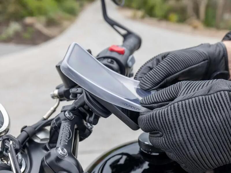 Husă de ploaie (Poncho) Quad Lock® pentru Google Pixel 8 Pro MAG