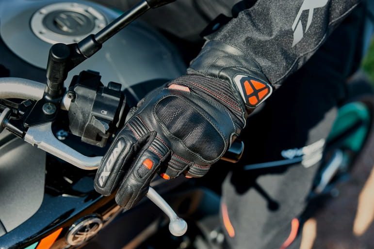 Manusi moto iarna IXON Pro Hawker