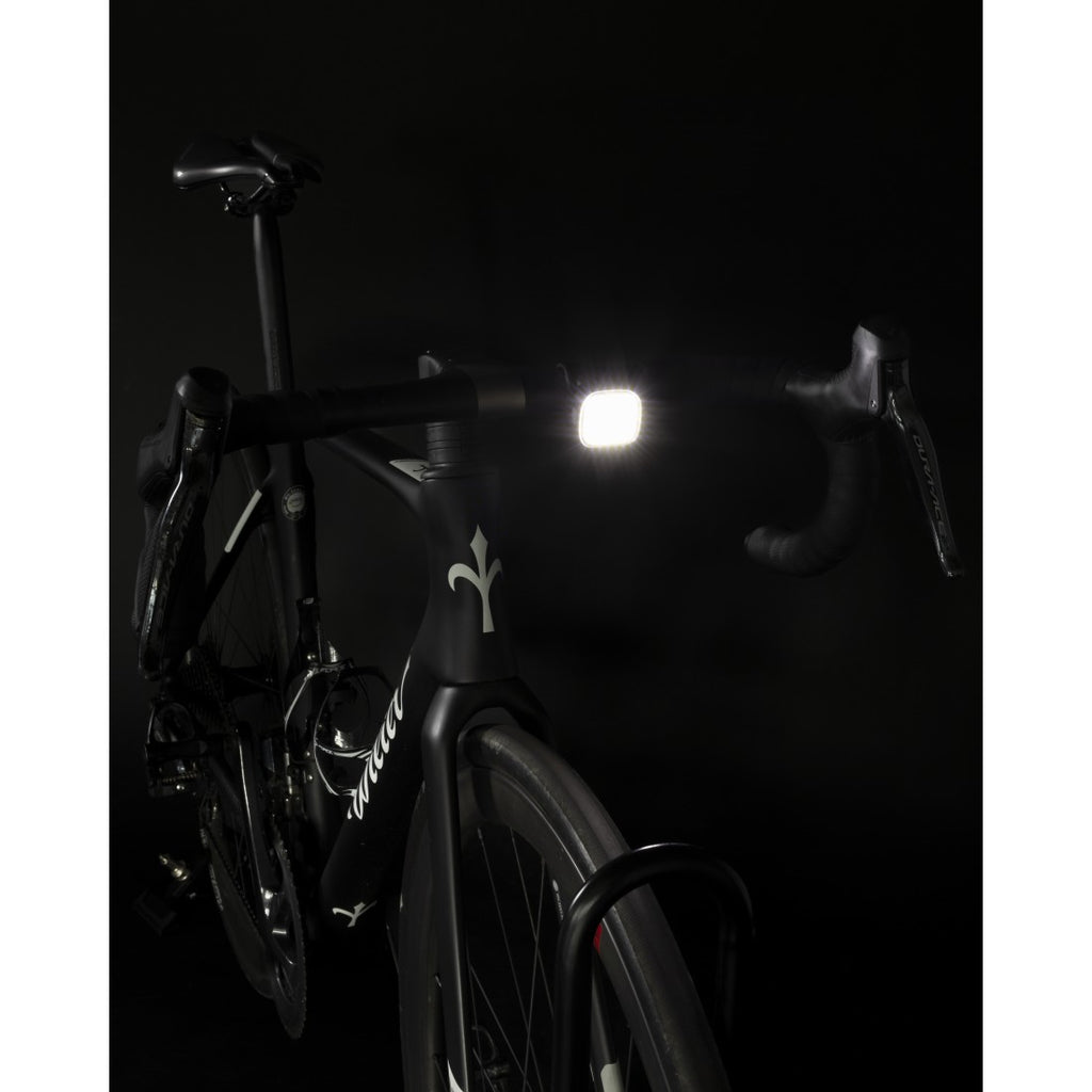 3_far-fata-force-cob-20-75-lumeni-usb-negru.jpg