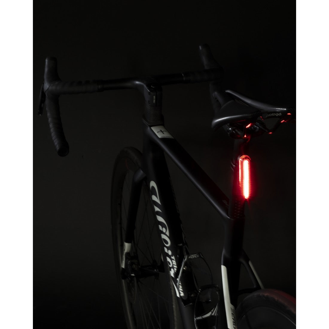 3_stop-spate-force-skato-20-lumeni-20xled-usb.jpg