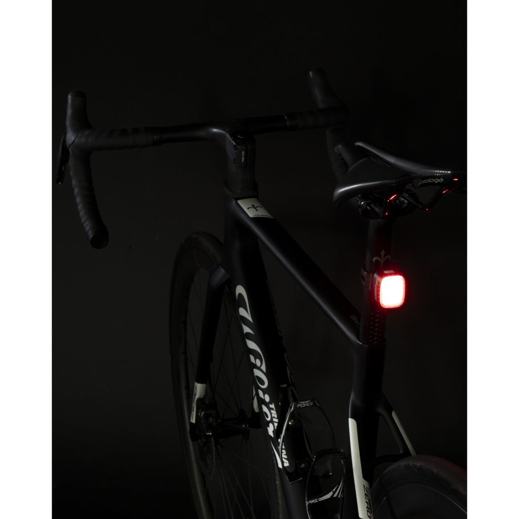 4_stop-spate-force-nub-50lm-24-leduri-usb.jpg