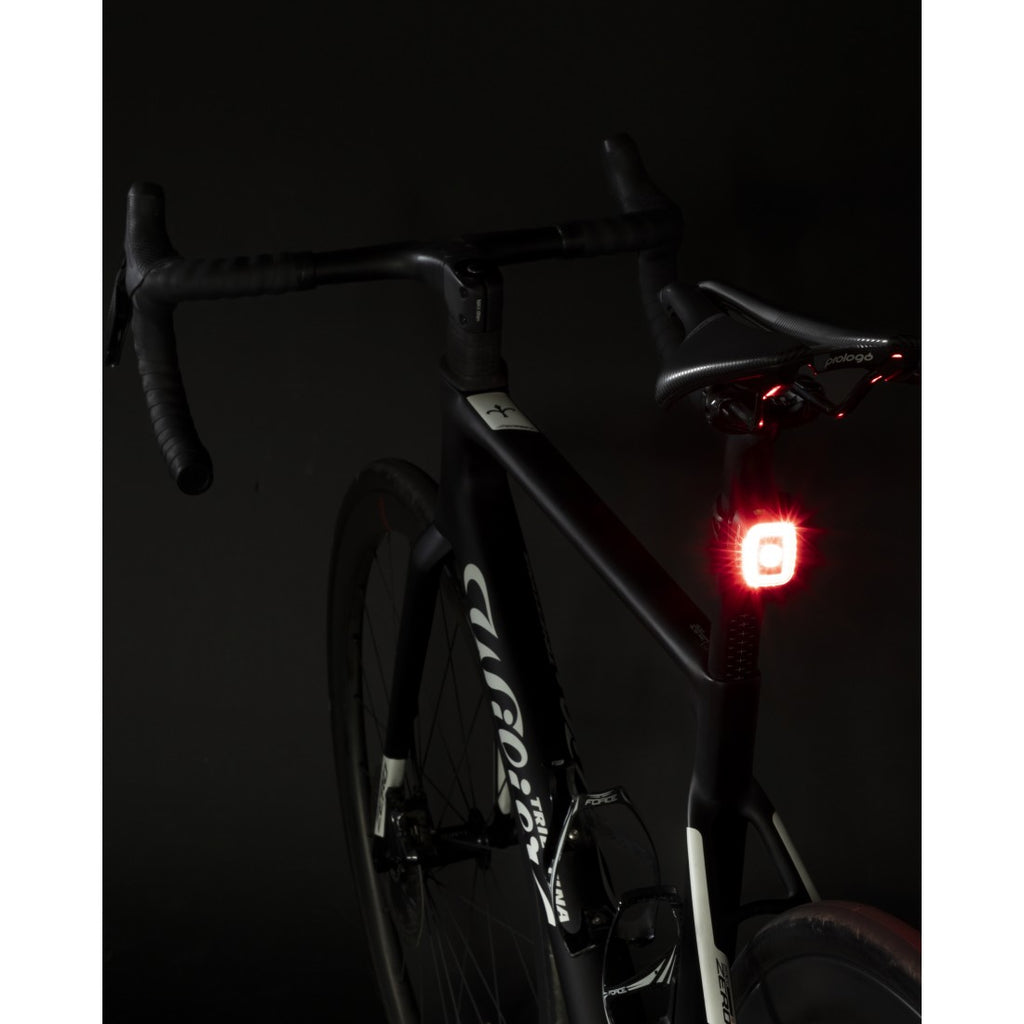 5_stop-spate-force-flea-70lm-1-led-usb.jpg