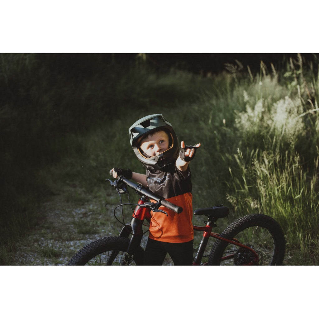 8_casca-force-drop-downhill-verde-negru-s-m.jpg