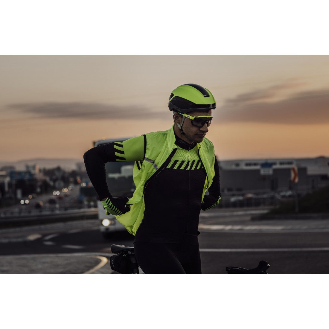 9_casca-force-orca-fluo-mat-gri-l-xl-59-61-cm.jpg