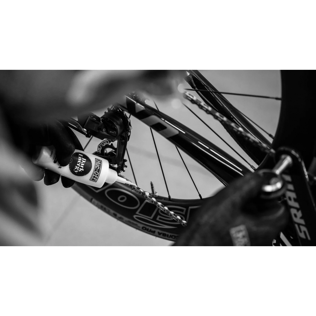 9_ceara-pentru-lant-muc-off-dark-energy-bicycle-chain-wax-50ml.jpg